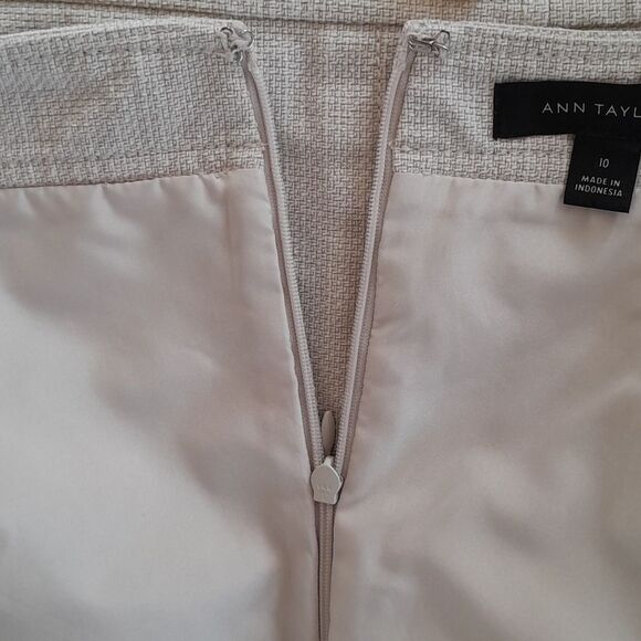 Ann Taylor Textured Cotton Skirt With Side Buttons - Picture 14 of 17